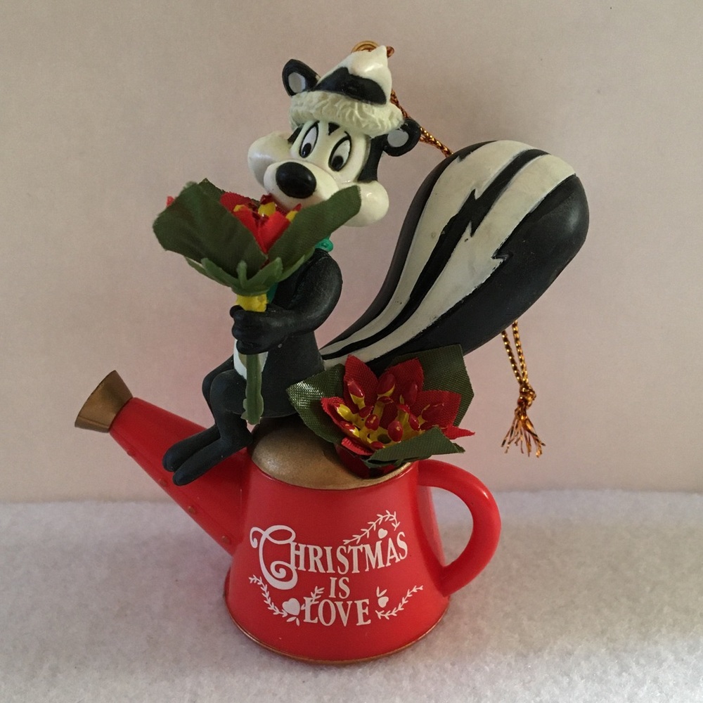Pepe Le Pew Ornament